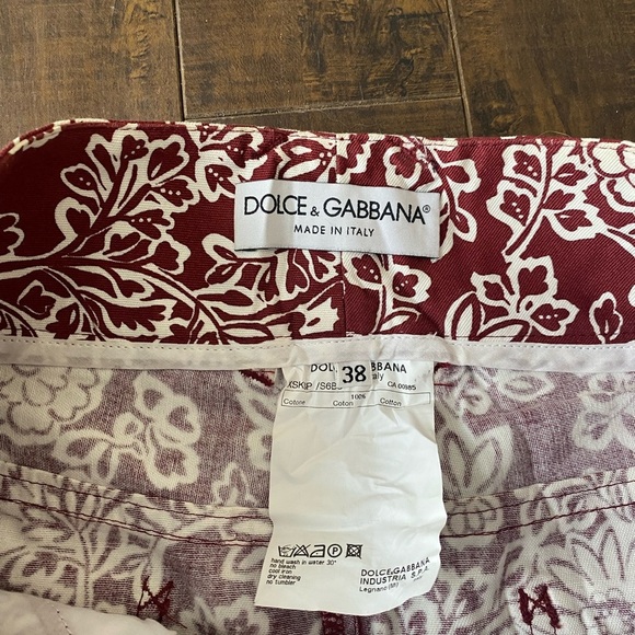 Dolce and Gabbana floral mini skirt - Picture 6 of 8